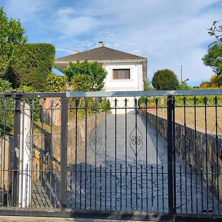 Villa Con Piscina En Panton Ribeira Sacra Galicia Ideal Para Familias Ngoại thất bức ảnh