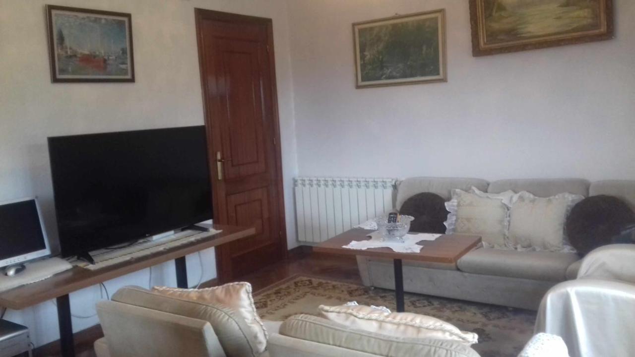 Villa Con Piscina En Panton Ribeira Sacra Galicia Ideal Para Familias Ngoại thất bức ảnh