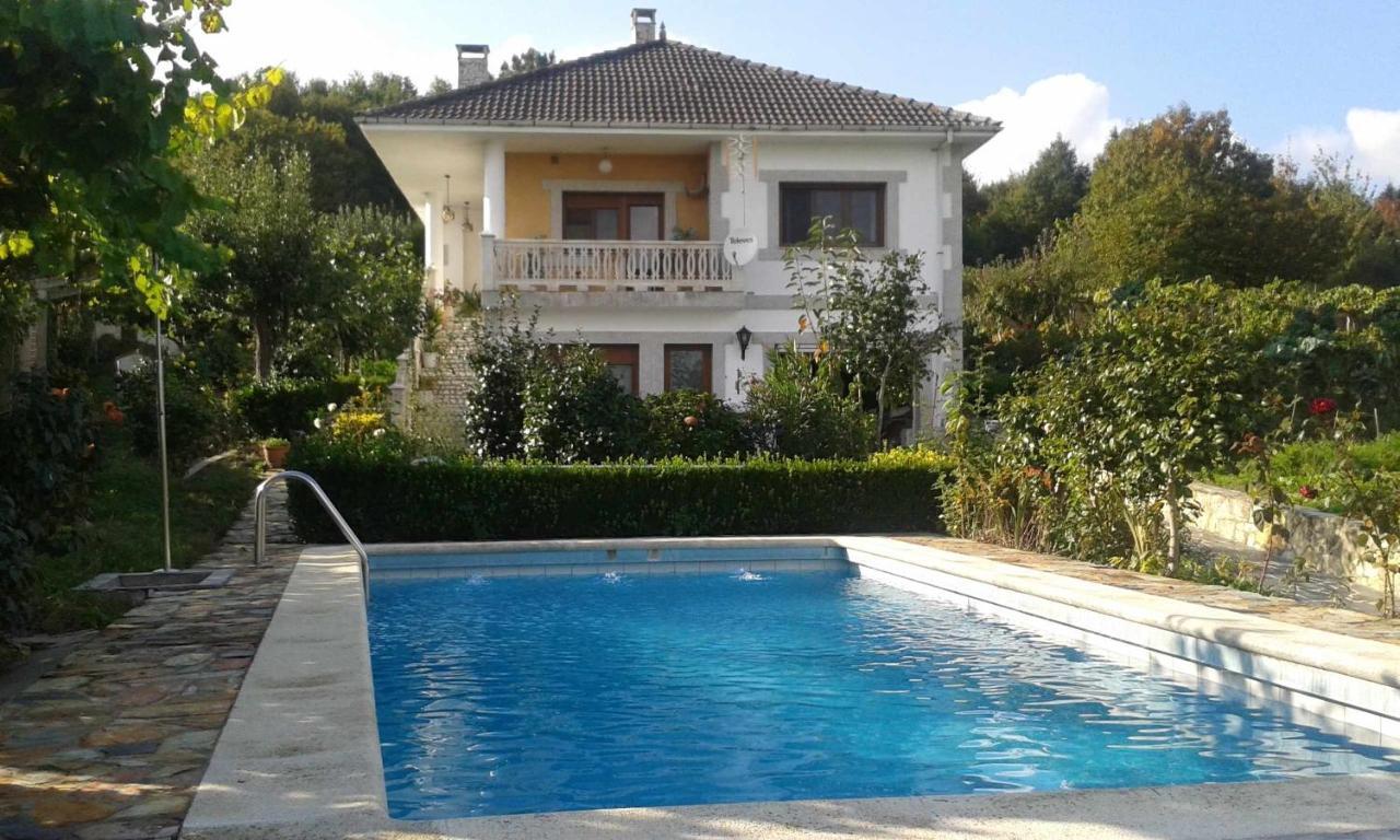 Villa Con Piscina En Panton Ribeira Sacra Galicia Ideal Para Familias Ngoại thất bức ảnh