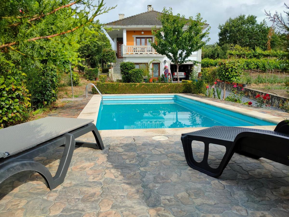 Villa Con Piscina En Panton Ribeira Sacra Galicia Ideal Para Familias Ngoại thất bức ảnh